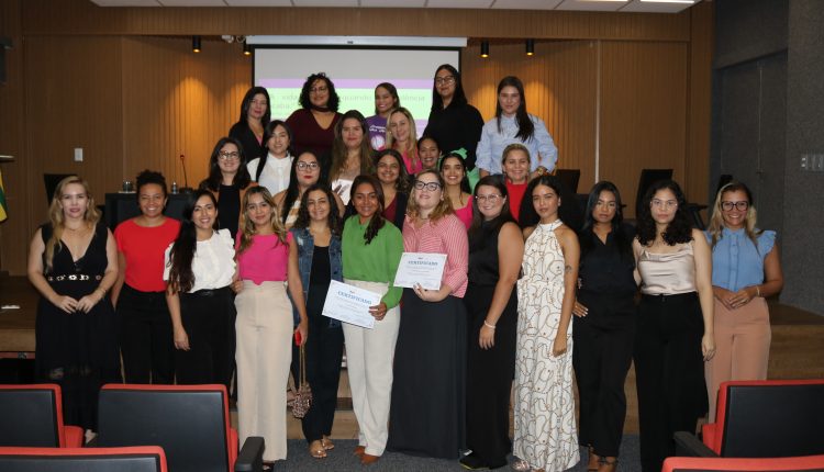 Comissão da OAB Piauí em parceria com a ESA-PI realiza curso sobre a aplicação prática da Lei Maria da Penha