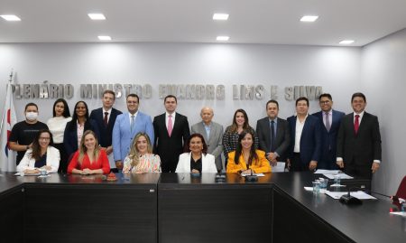 OAB-PI e ESA-PI assinam termo de convênio com os escritórios-escola do Programa de Residência Jurídica